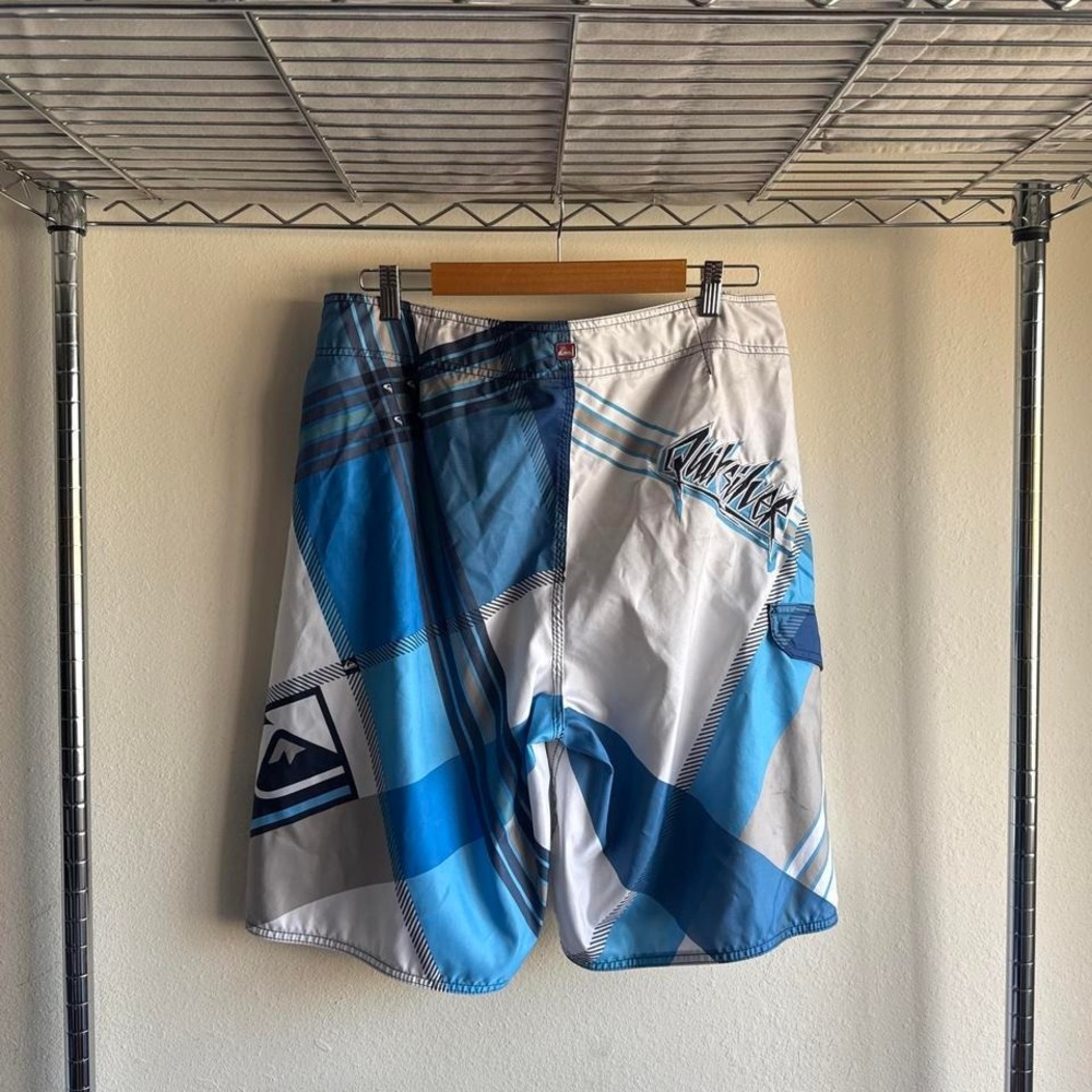 Quiksilver Y2K Blue White Navy Abstract Plaid Boardshorts Skater Surf Size 36